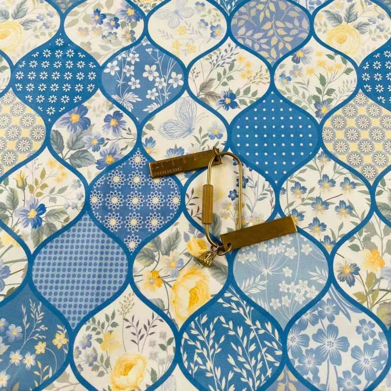 Fabric - 40 Precut Strips (6.35 X 49.78 cm) for Quilting And Sewing, 20 Floral Prints Assortment, 100% Material,