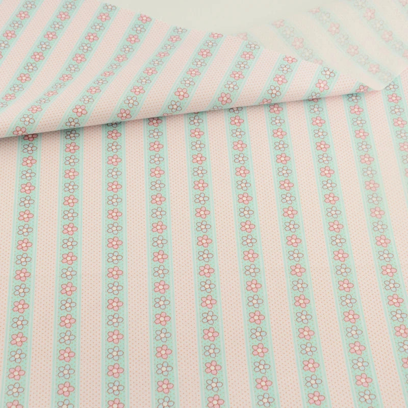 Floral Cotton Fabric - 25x45cm 100% Cotton Patchwork Fabric