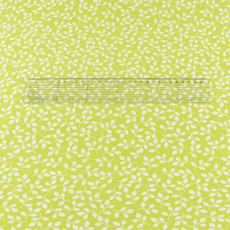 Floral Cotton Fabric - 25x45cm 100% Cotton Patchwork Fabric