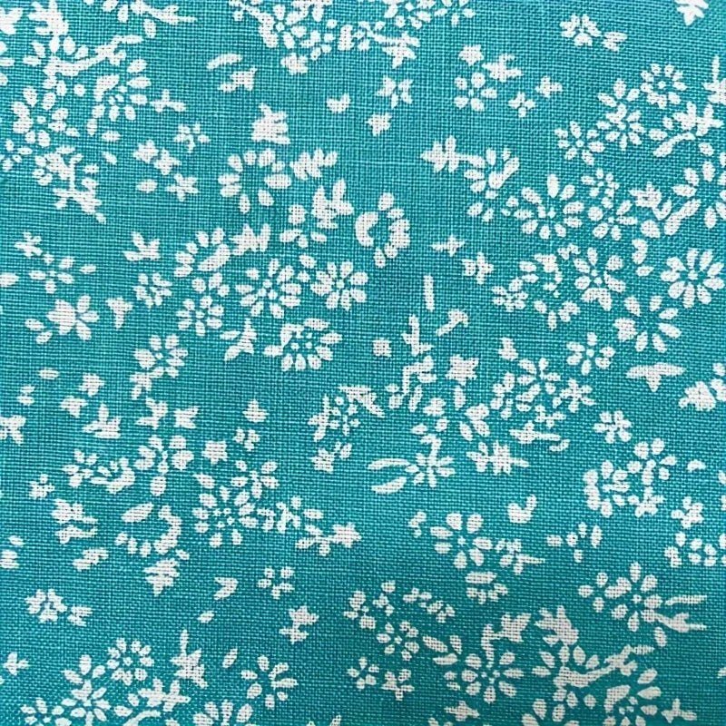7-Piece Flower Print Cotton Fat Quarter Bundle — 20" x 20"