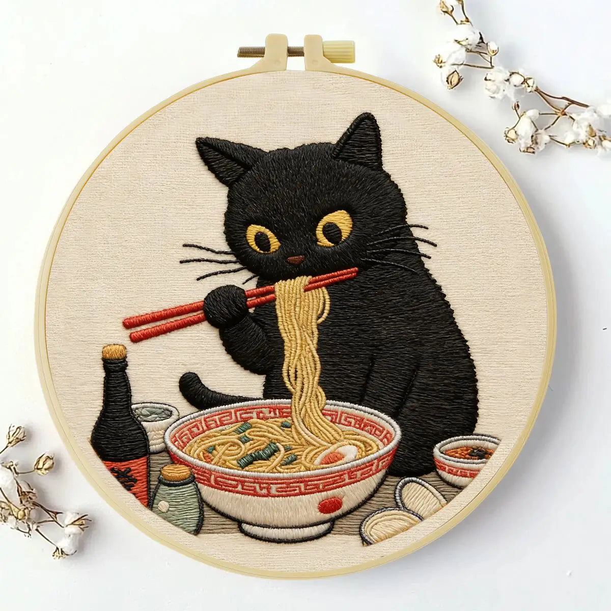 Kit de inicio de bordado Gatito comiendo fideos – Kit de bordado DIY para principiantes