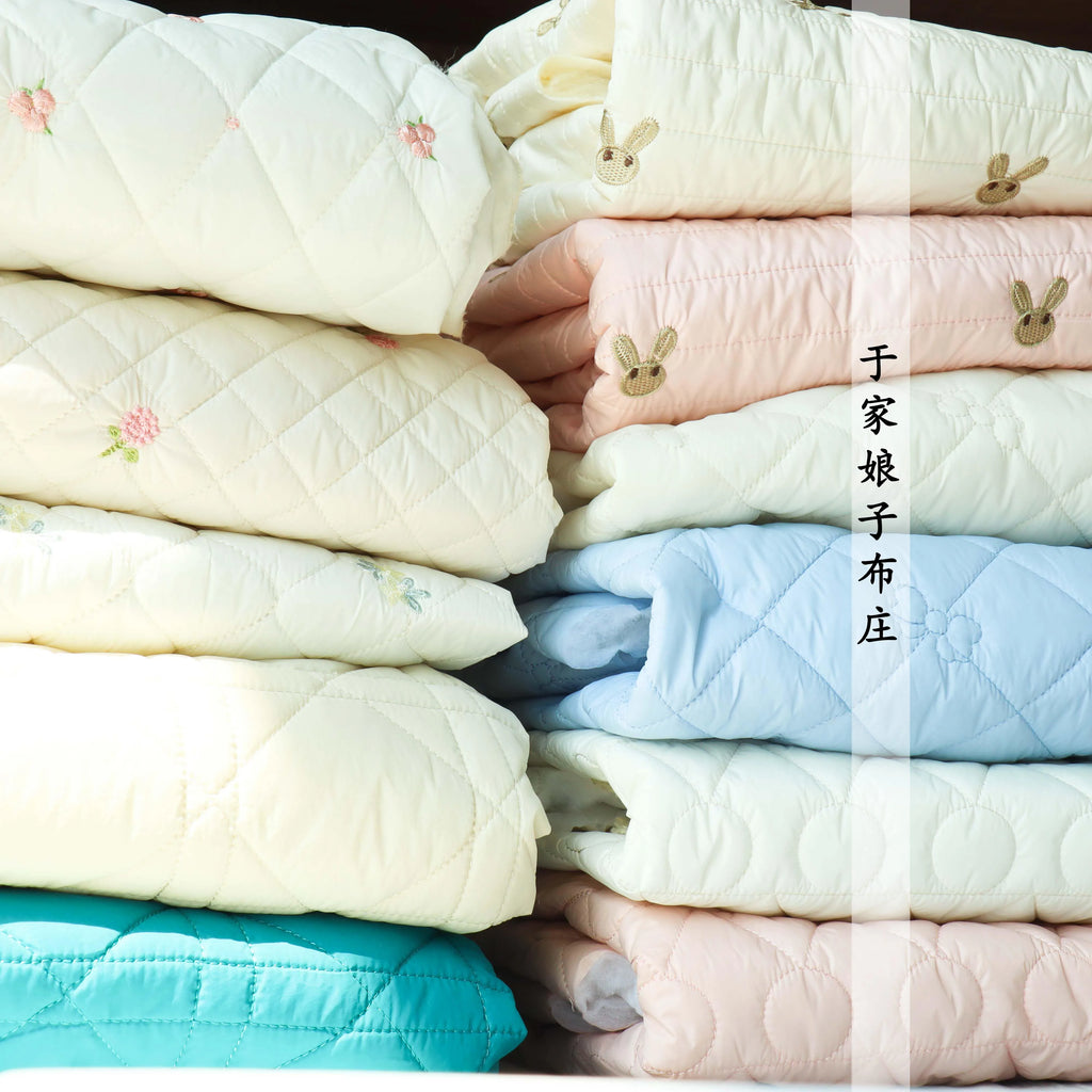 Printed Quilted Cotton Fabric – 135x50cm, Jacket Lining & Autumn Winter Sewing Fabric