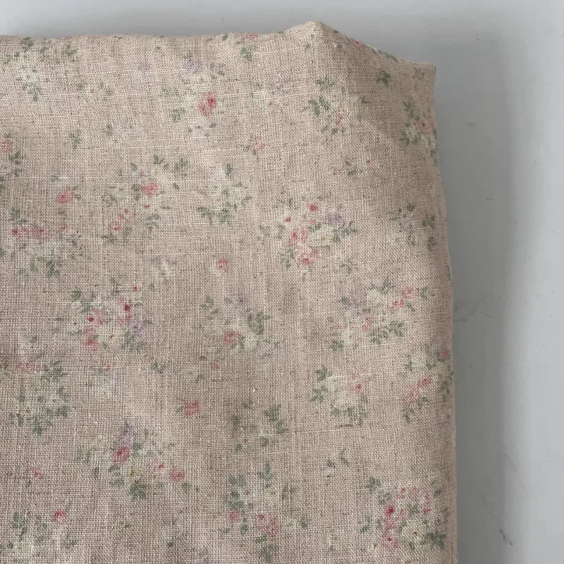 Tela de lino y algodón con estampado floral rosa – 140 cm de ancho | Corte a medida