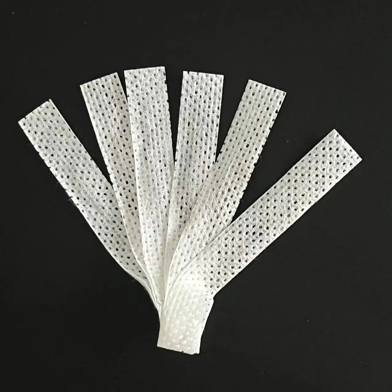 Fabric - 40 Precut Strips (6.35 X 49.78 cm) for Quilting And Sewing, 20 Floral Prints Assortment, 100% Material,