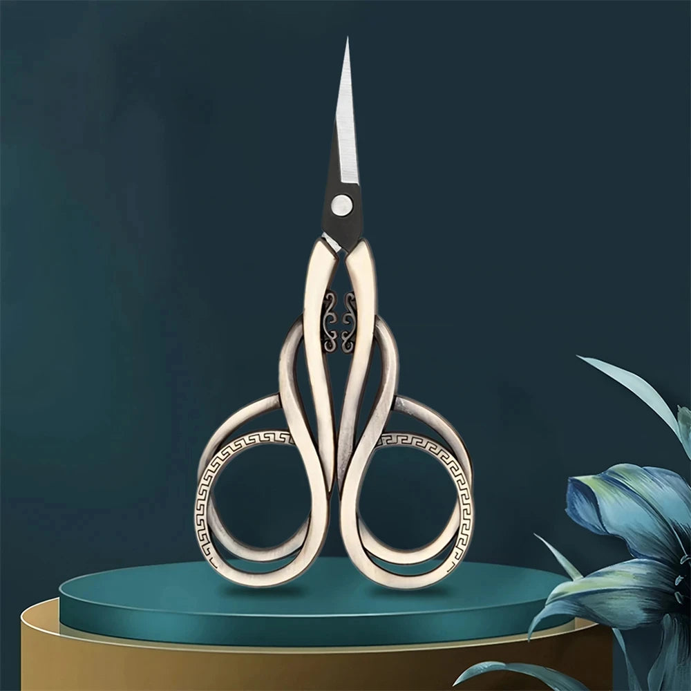 Vintage Embroidery Scissors – 11.1cm (4.37")