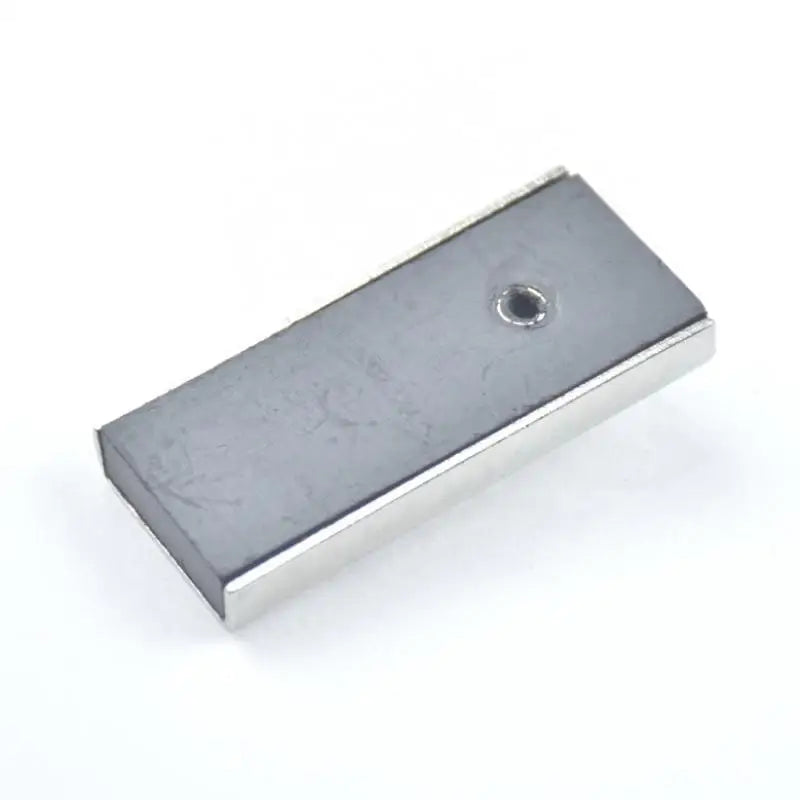 Magnetic Seam Guide for Sewing Machines – Straight Stitch Gauge, Universal Fit