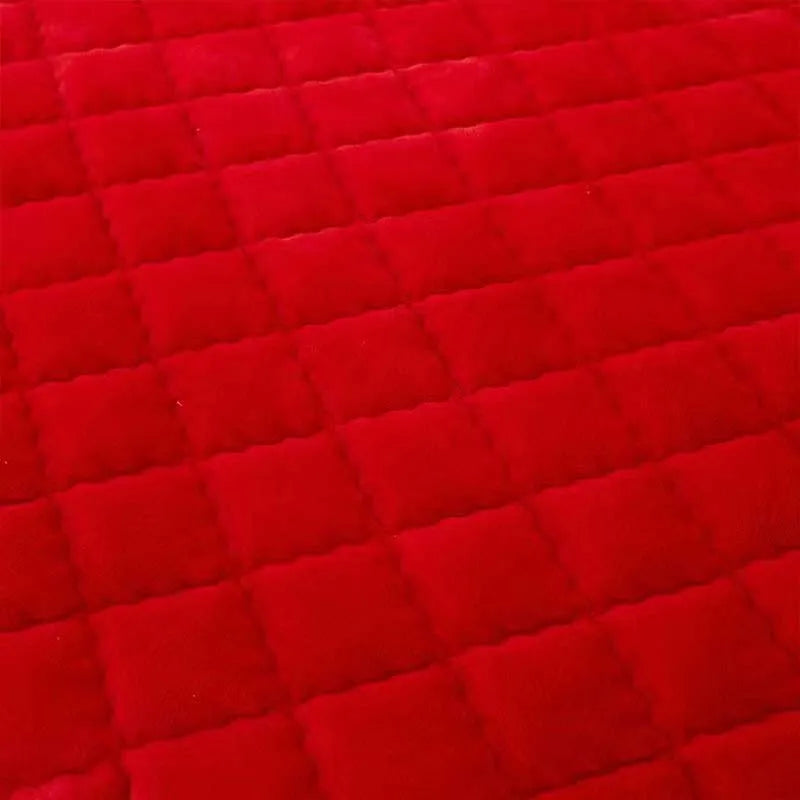 mtuove Luxury Flannel Velvet Quilted Bedspread – Lace Edge, Anti-Slip, Winter Warm Bed Cover