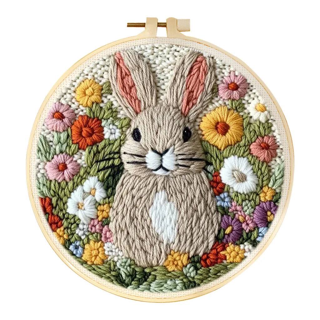Punch Needle Embroidery Starter Kit – Animal Pattern | 20×20cm (7.8") with Hoop & Yarn