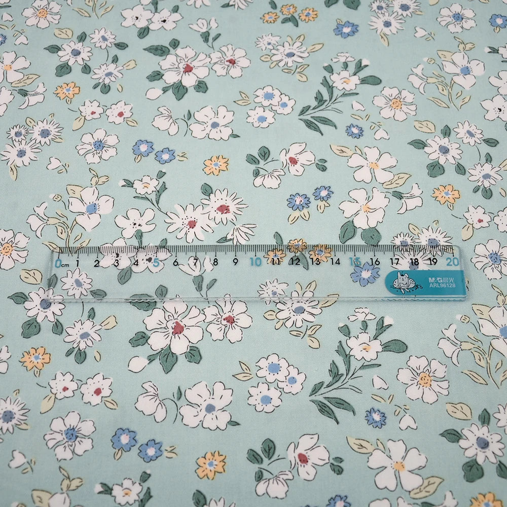 Fabric - 40 Precut Strips (6.35 X 49.78 cm) for Quilting And Sewing, 20 Floral Prints Assortment, 100% Material,