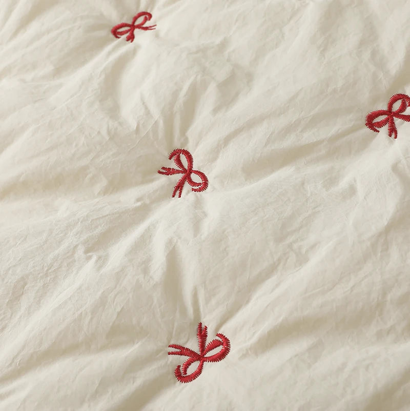 Tela de algodón acolchada con bordado de mariposa roja – 140×50cm | 15mm de espesor | Tela de costura para abrigos de niños