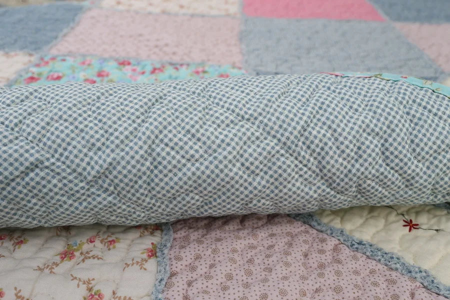100% Cotton Quilted Sofa Cover – Anti-Slip Patchwork Floral Slipcover