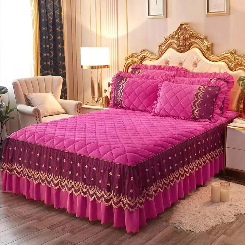 mtuove Luxury Flannel Velvet Quilted Bedspread – Lace Edge, Anti-Slip, Winter Warm Bed Cover