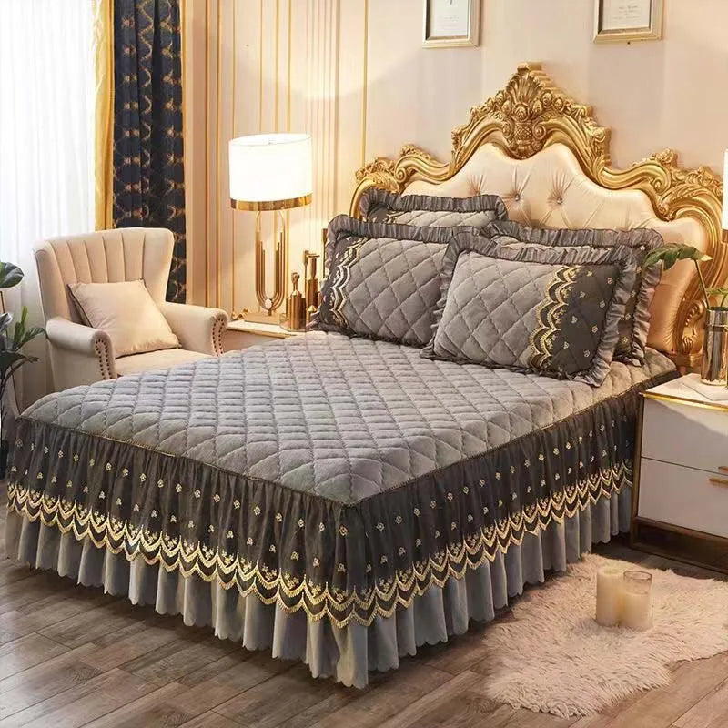 mtuove Luxury Flannel Velvet Quilted Bedspread – Lace Edge, Anti-Slip, Winter Warm Bed Cover