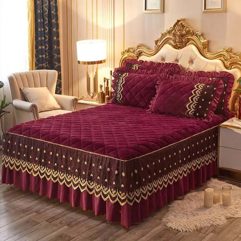 mtuove Luxury Flannel Velvet Quilted Bedspread – Lace Edge, Anti-Slip, Winter Warm Bed Cover