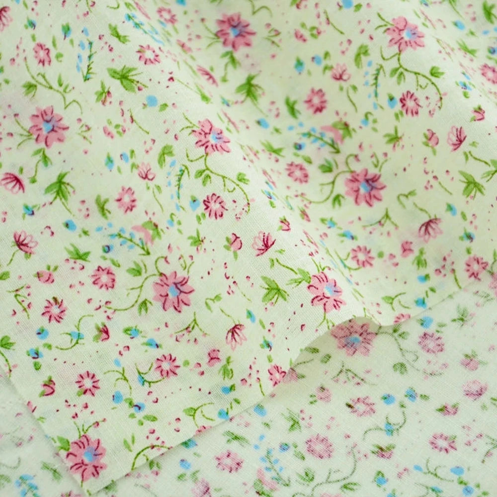 Fabric - 40 Precut Strips (6.35 X 49.78 cm) for Quilting And Sewing, 20 Floral Prints Assortment, 100% Material,
