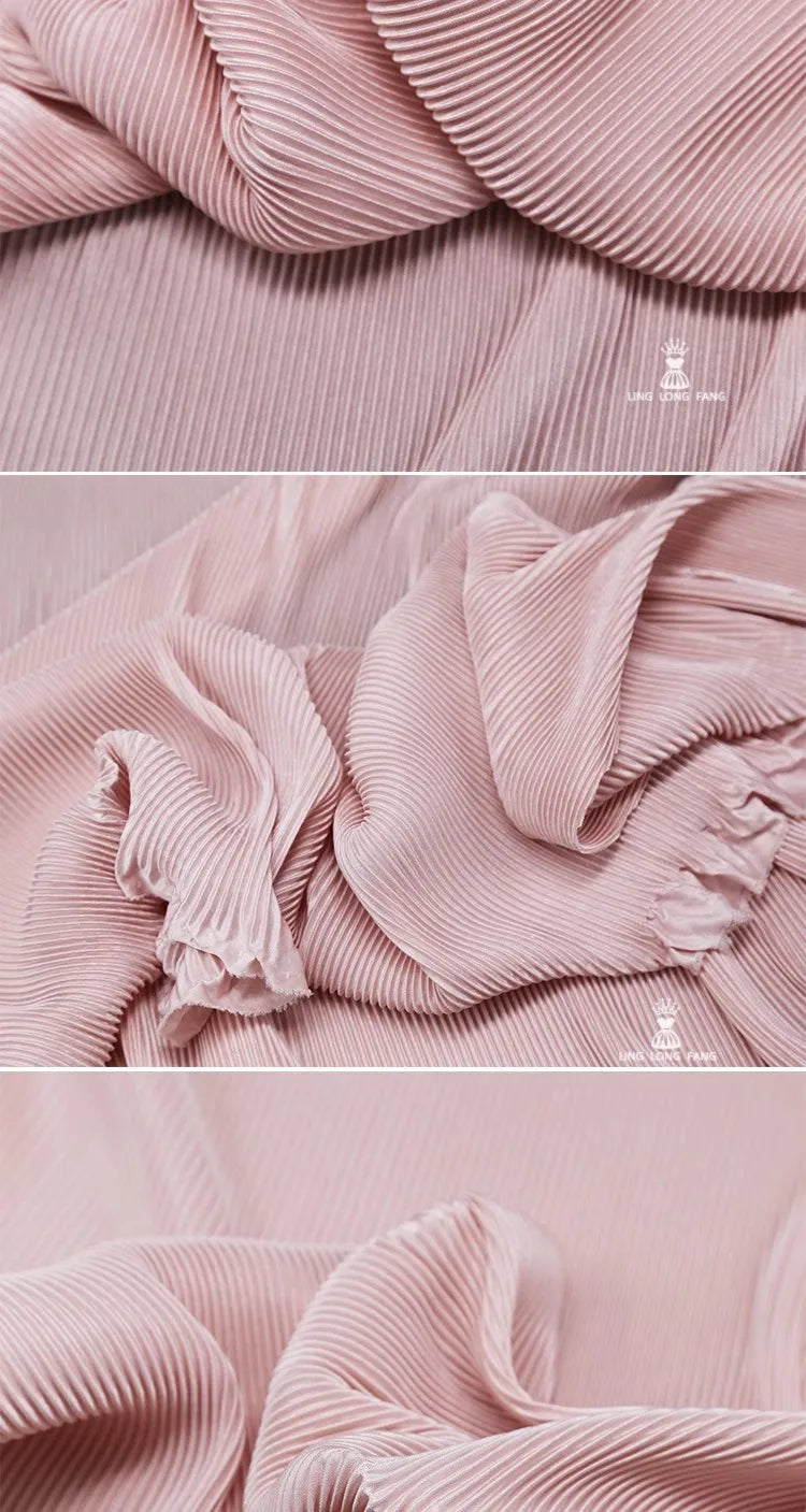 Striped Pleated Elastic Knit Fabric – 100% Polyester, 150cm Wide – For Dresses, Wide-Leg Pants & Designer Apparel