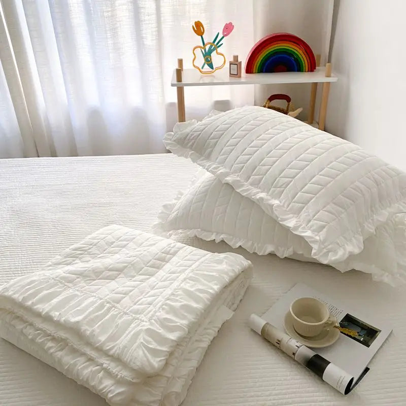 Lightweight Summer Quilt – Korean Style Embroidered Cooling Comforter