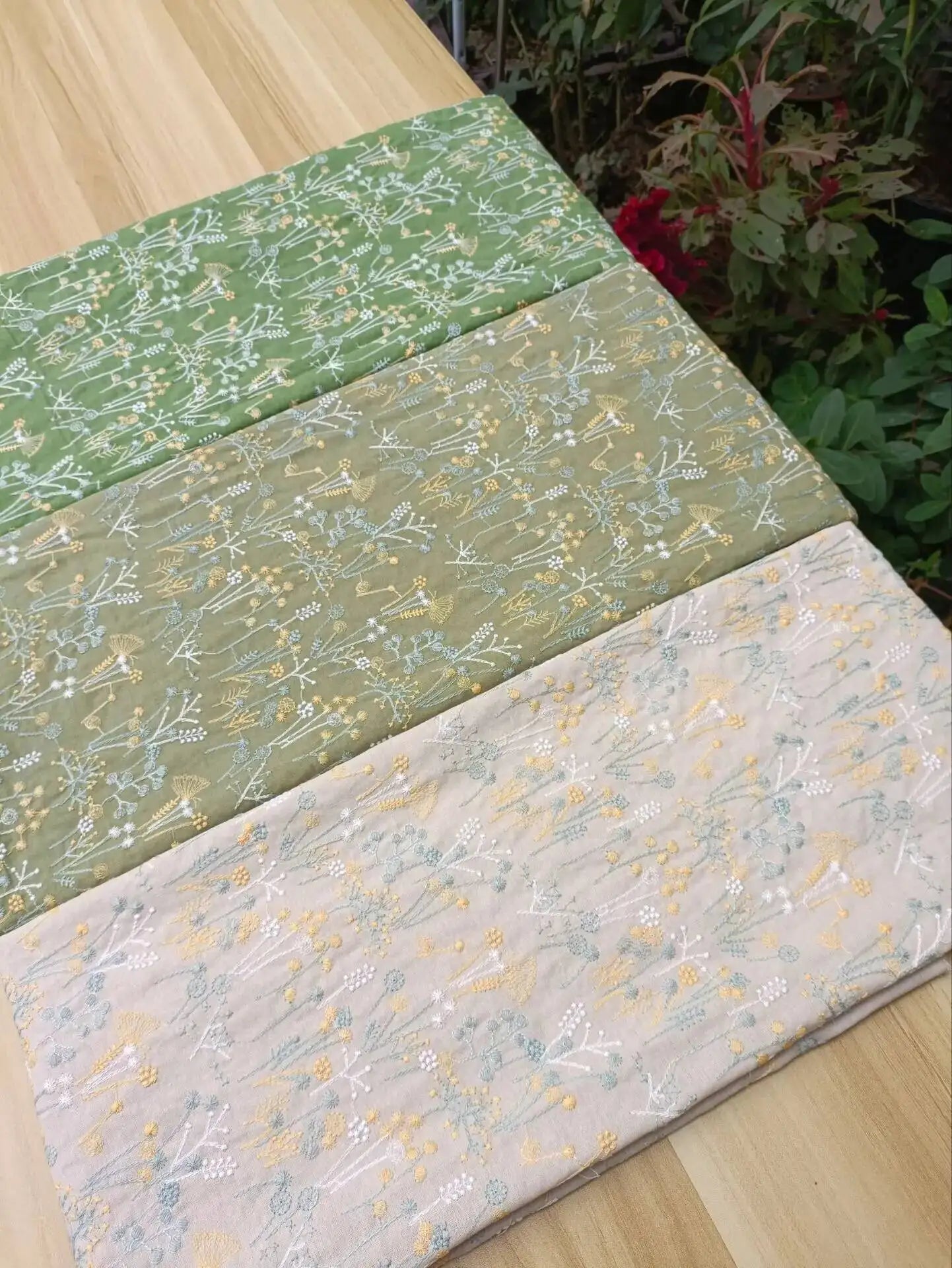 Heavy Floral Embroidery Brocade Fabric – 145 cm Wide (57 in)