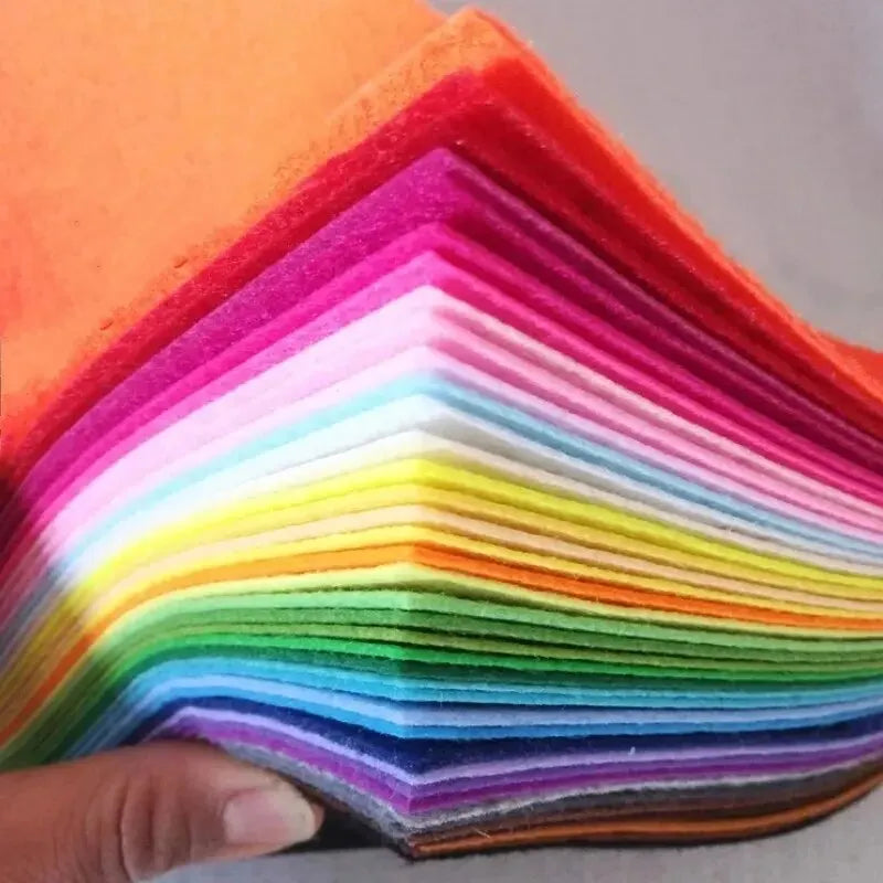 Fabric - 40 Precut Strips (6.35 X 49.78 cm) for Quilting And Sewing, 20 Floral Prints Assortment, 100% Material,