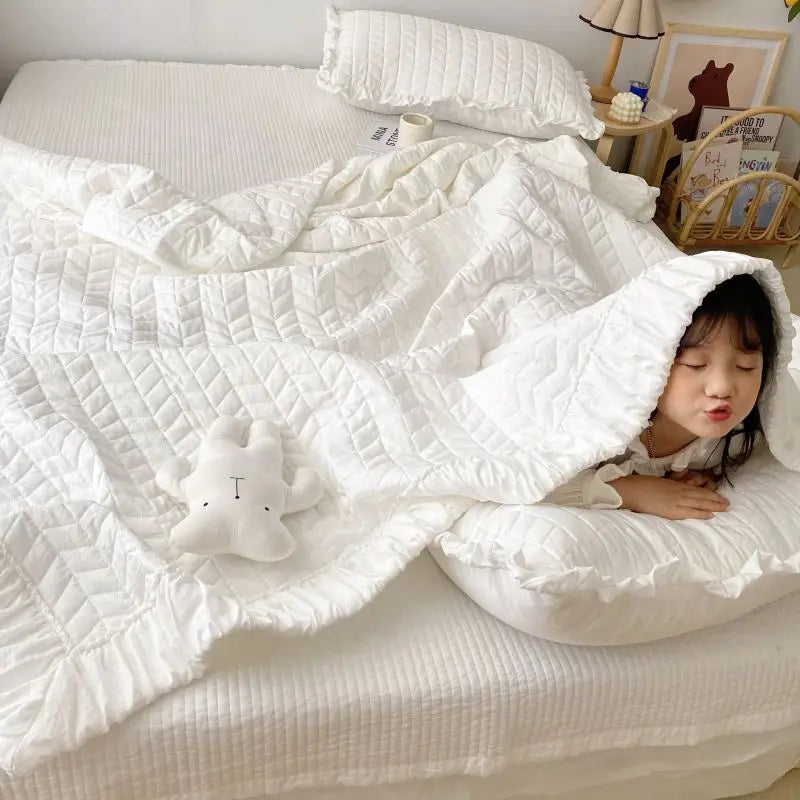 Lightweight Summer Quilt – Korean Style Embroidered Cooling Comforter