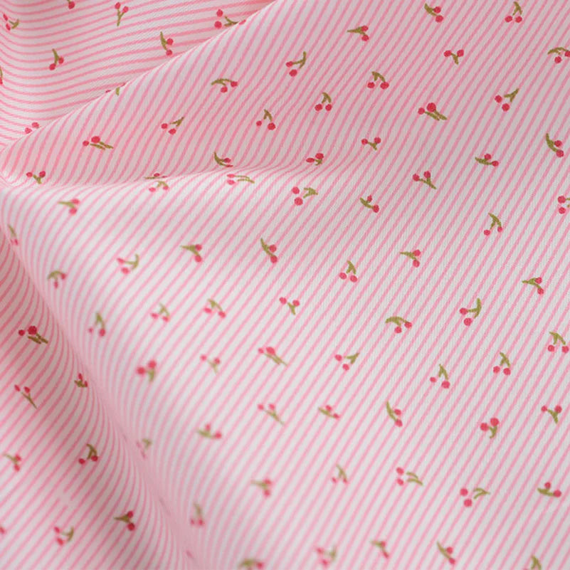 Floral Printed 100% Cotton Twill Fabric – 63" Wide, Sold by the Half Meter | Quilts, Bedding & DIY Sewing