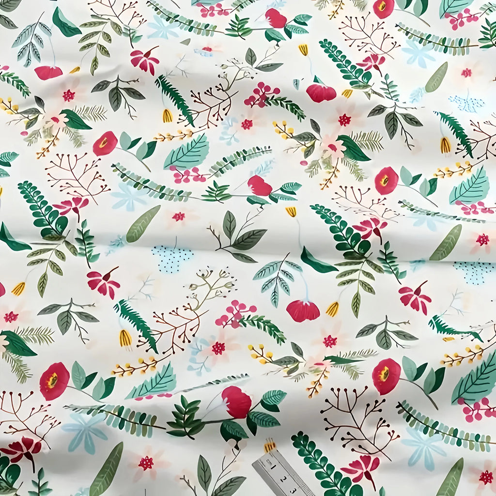 7-Piece Red Floral Cotton Patchwork Fabric Bundle