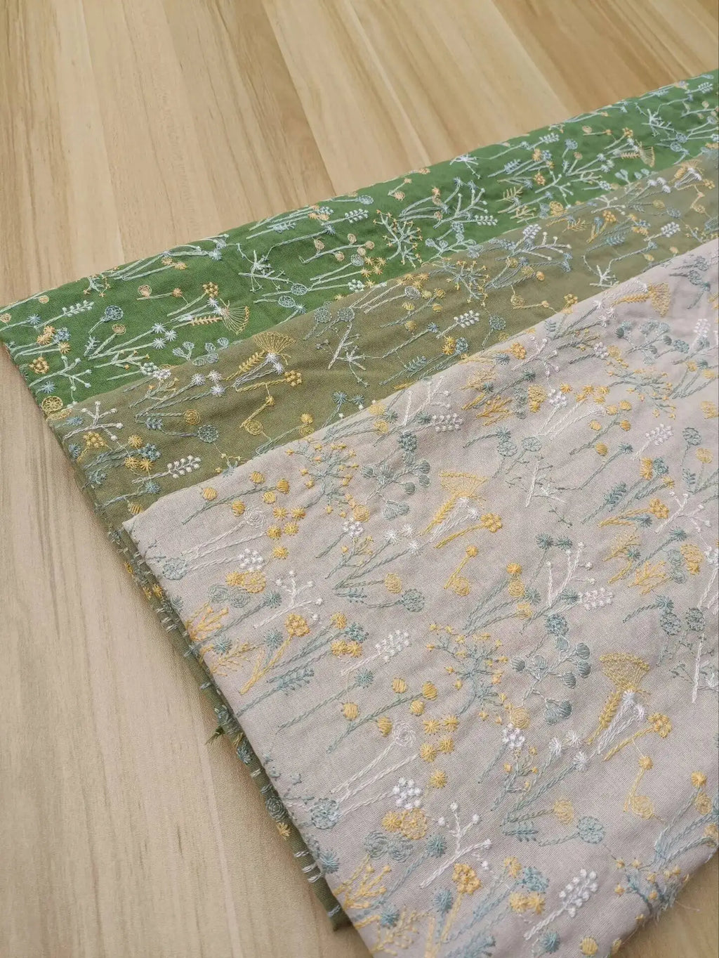 Heavy Floral Embroidery Brocade Fabric – 145 cm Wide (57 in)