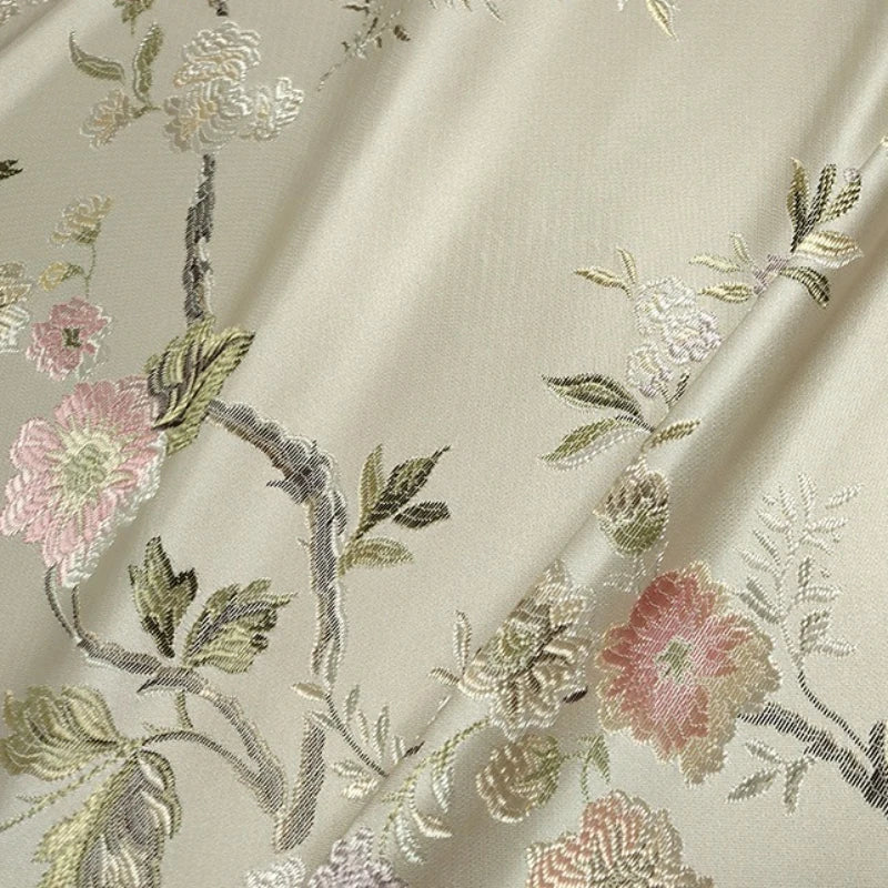 Tejido Jacquard de Satén Rama Floral — Mezcla de Poliéster/Algodón, 145cm (57") de Ancho | 100cm o 200cm