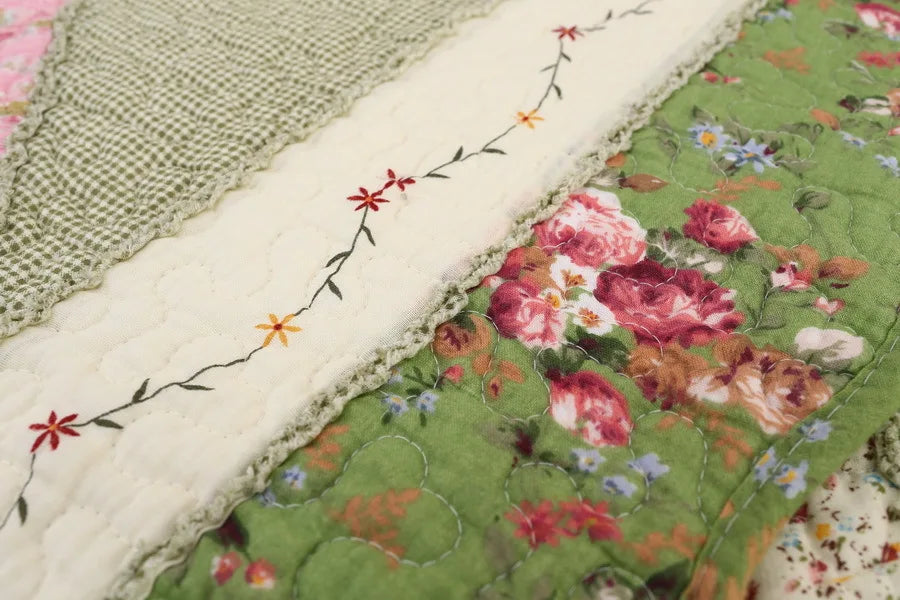 100% Cotton Quilted Sofa Cover – Anti-Slip Patchwork Floral Slipcover