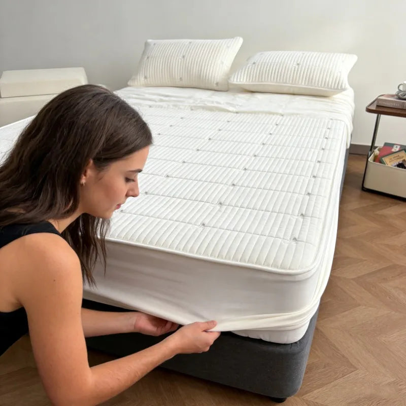 Waterproof Quilted Mattress Protector – 360° Deep Pocket, TPU Waterproof, Breathable Microfiber, Single to Super King