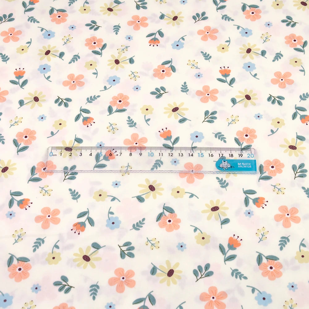 Fabric - 40 Precut Strips (6.35 X 49.78 cm) for Quilting And Sewing, 20 Floral Prints Assortment, 100% Material,