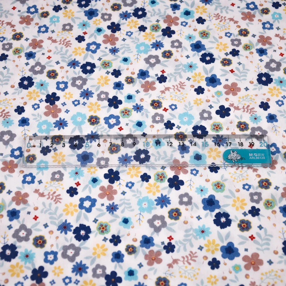 Fabric - 40 Precut Strips (6.35 X 49.78 cm) for Quilting And Sewing, 20 Floral Prints Assortment, 100% Material,