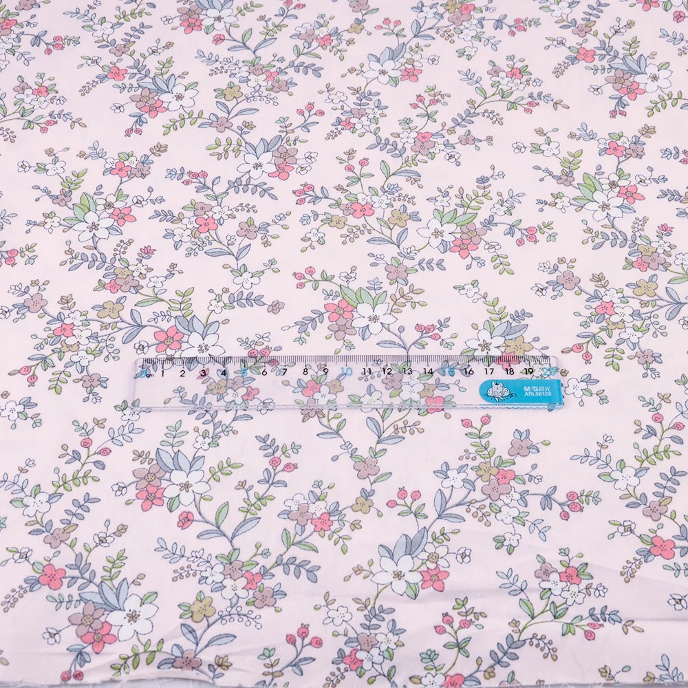 Fabric - 40 Precut Strips (6.35 X 49.78 cm) for Quilting And Sewing, 20 Floral Prints Assortment, 100% Material,
