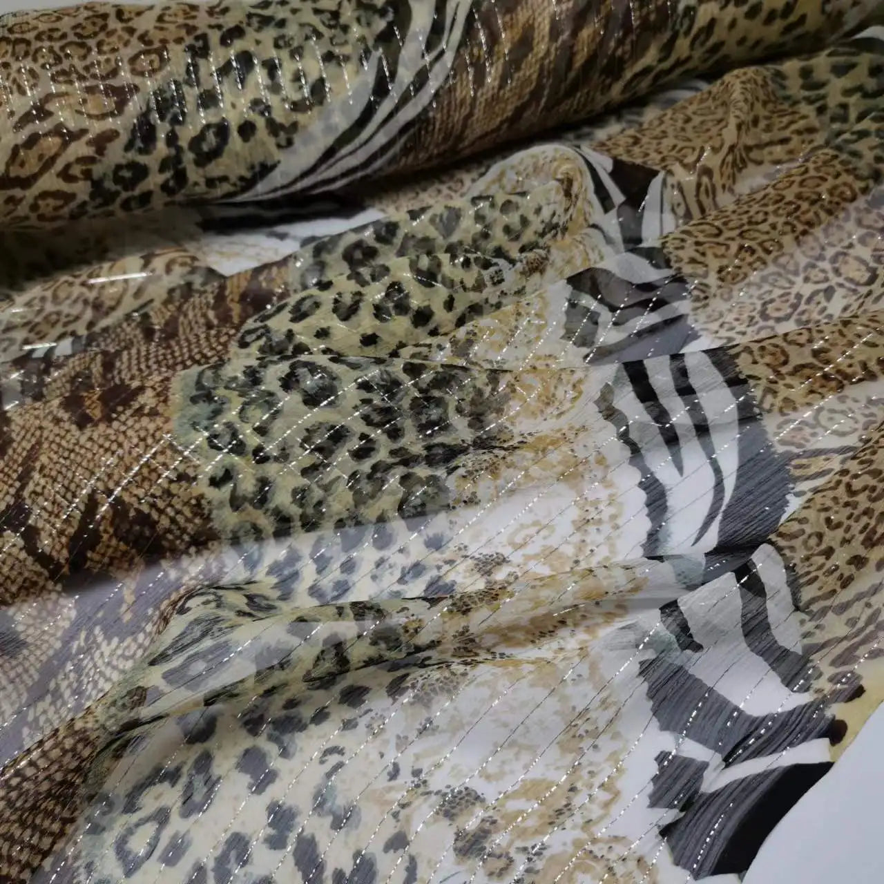 Floral Print Silk-Cotton Blend Fabric – 135cm Wide, 9-10mm | Dresses, Blouses & Luxury DIY Sewing