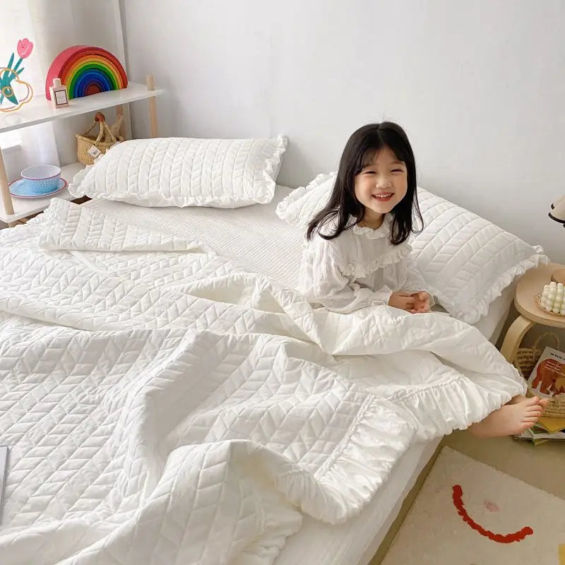 Lightweight Summer Quilt – Korean Style Embroidered Cooling Comforter