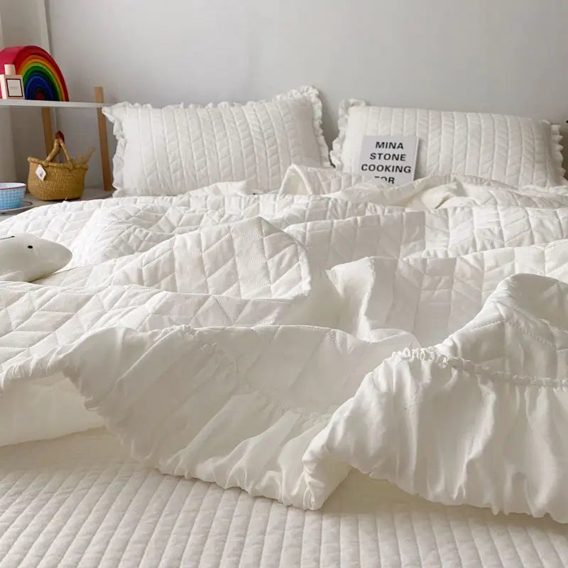 Lightweight Summer Quilt – Korean Style Embroidered Cooling Comforter