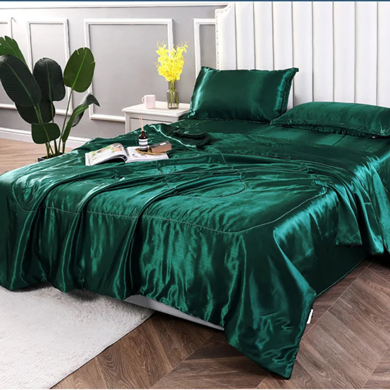 Luxury Satin Patchwork Quilt – Silky Soft, Spring & Summer Comforter, 4 Sizes