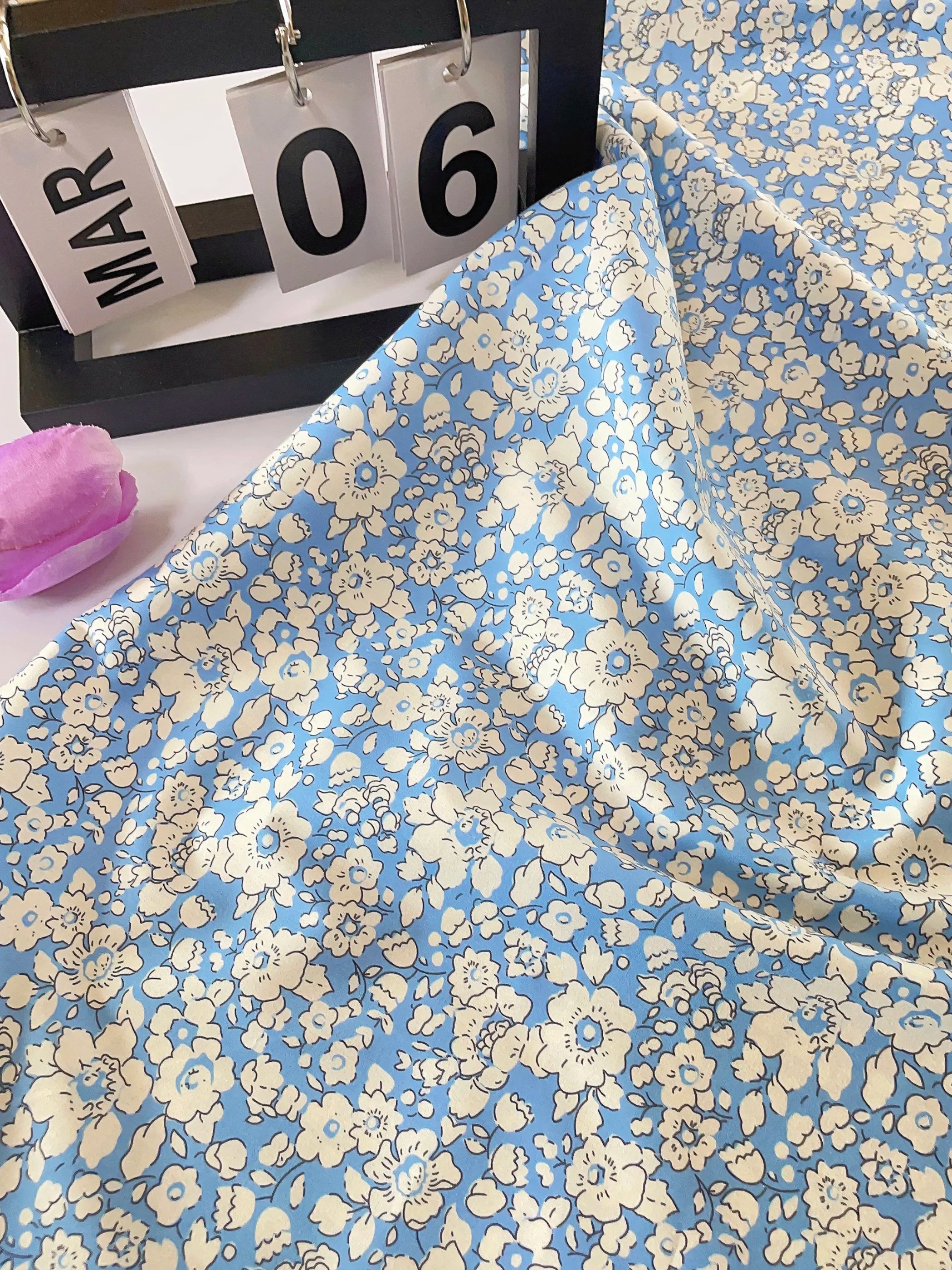Vintage Floral Print 100% Cotton Poplin Fabric | 145cm Wide | 0.5m–5m | Quilting & Dress Sewing