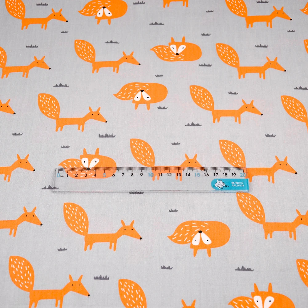 Fox Print 100% Cotton Twill Fabric – 63" Wide | Quilting, Patchwork, Baby & DIY Sewing (6 Pre-Cut Sizes)