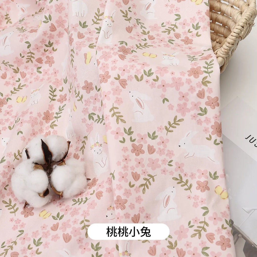 Floral Printed 100% Cotton Fabric – 160cm Wide, Rustic Style for Quilting, Sewing & DIY