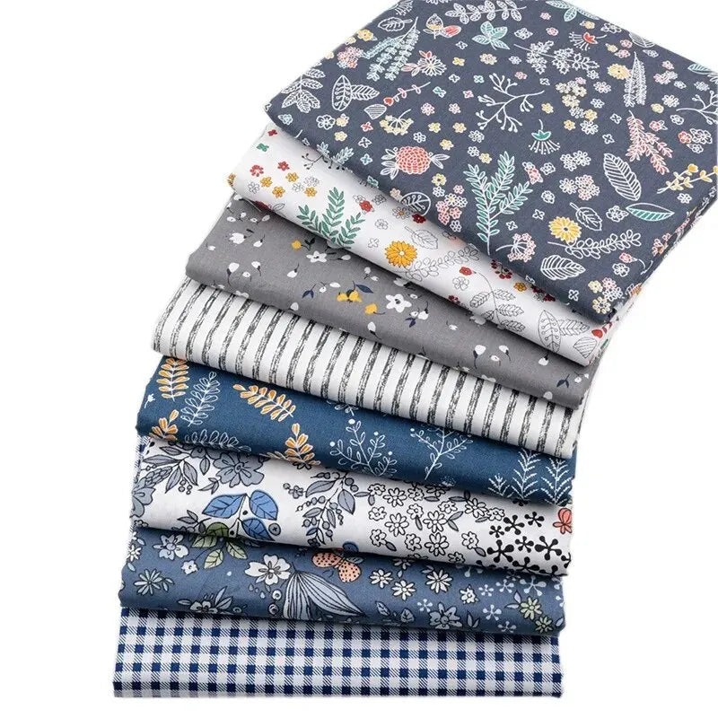 Cotton Fabric Bundle — 8 Precut Fat Quarters (25×20cm) | Floral Patchwork Prints