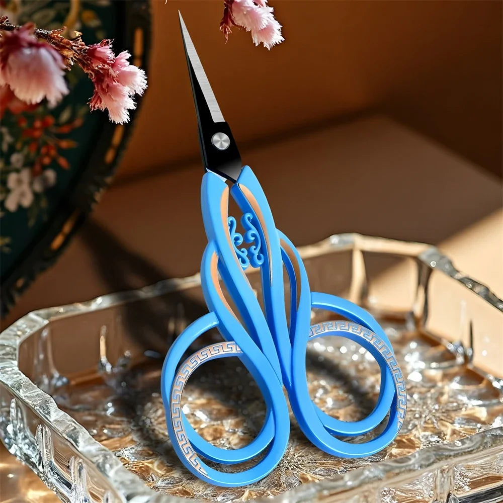 Vintage Embroidery Scissors – 11.1cm (4.37")