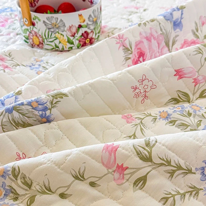 100% Cotton Quilted Bedspread – Lace Style Bed Cover | 240×245 or 265×245 cm