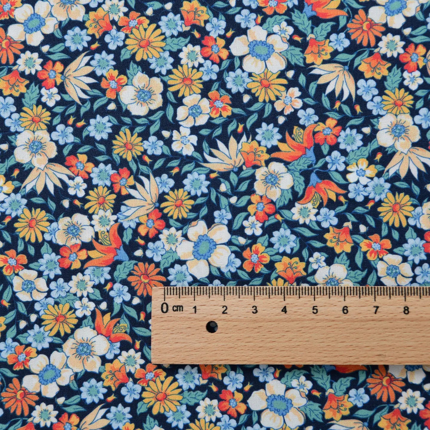 Fabric - 40 Precut Strips (6.35 X 49.78 cm) for Quilting And Sewing, 20 Floral Prints Assortment, 100% Material,