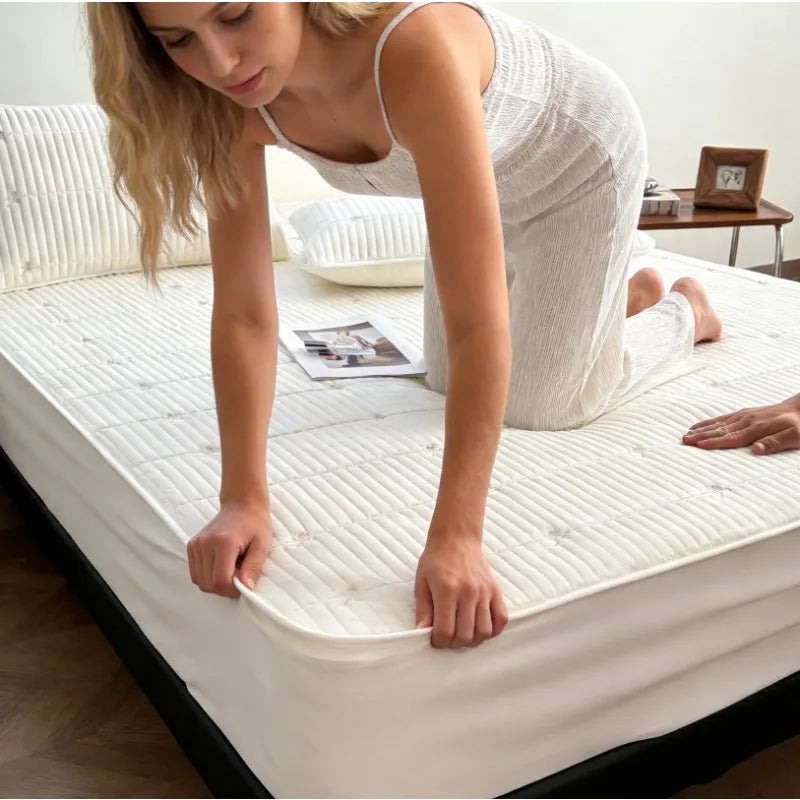Waterproof Quilted Mattress Protector – 360° Deep Pocket, TPU Waterproof, Breathable Microfiber, Single to Super King