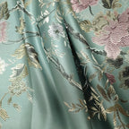 Tejido Jacquard de Satén Rama Floral — Mezcla de Poliéster/Algodón, 145cm (57") de Ancho | 100cm o 200cm