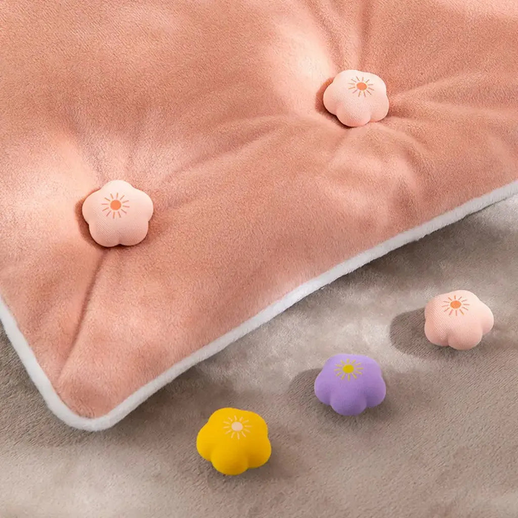 Flower Pattern Quilt Fixers 8-Pack – Non-Slip Bed Sheet Clips