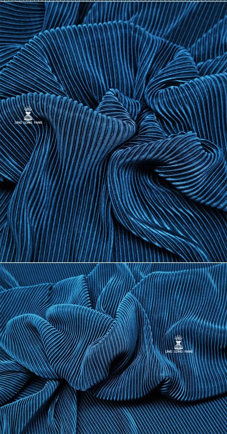 Striped Pleated Elastic Knit Fabric – 100% Polyester, 150cm Wide – For Dresses, Wide-Leg Pants & Designer Apparel