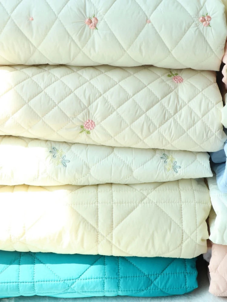 Printed Quilted Cotton Fabric – 135x50cm, Jacket Lining & Autumn Winter Sewing Fabric