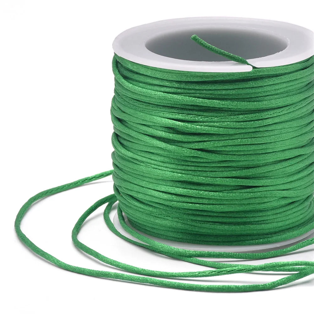 Cordón de cola de ratón satinado de 1,5 mm – Nylon, 24 yardas (22 m)